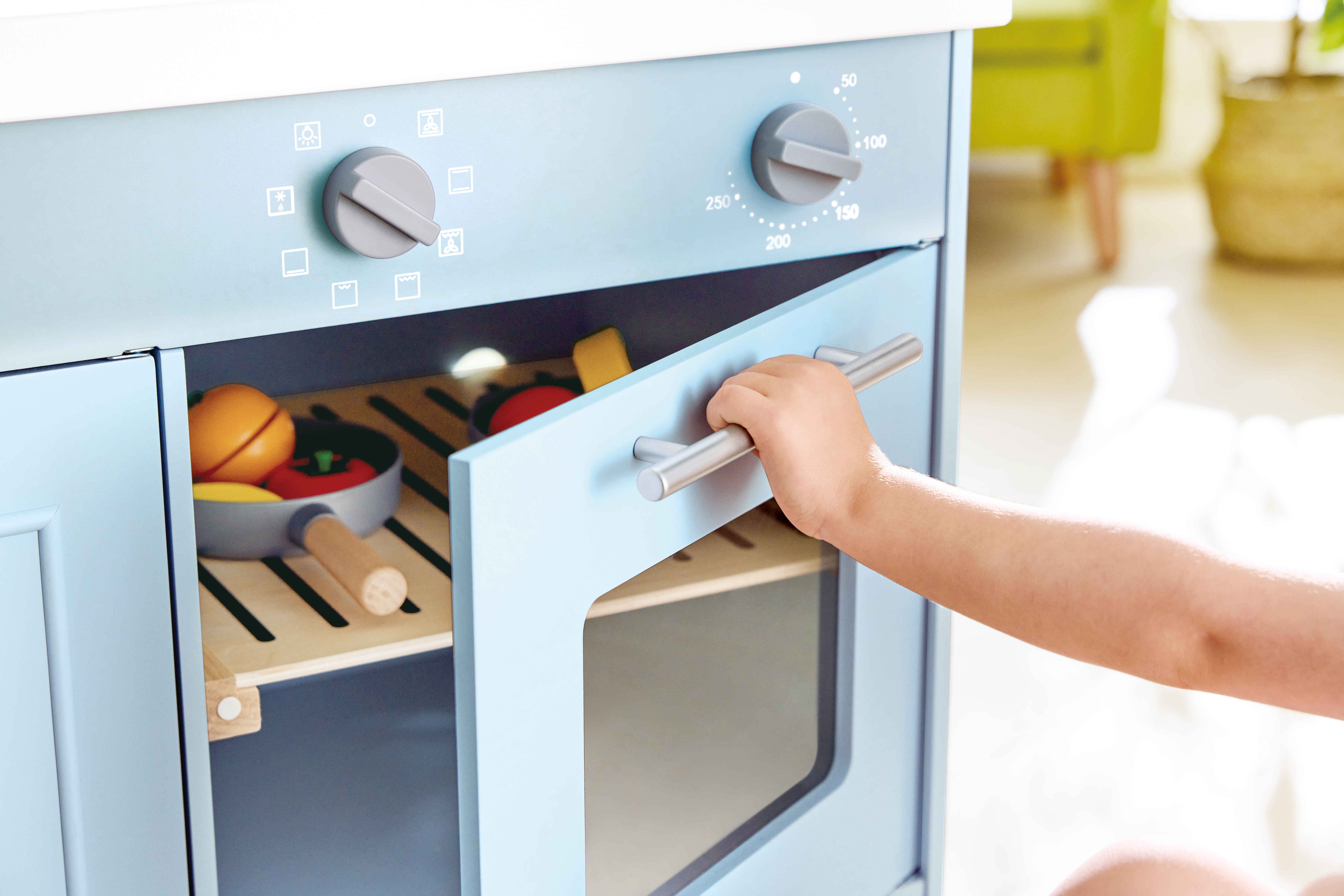 Deluxe Kitchen with Running Water