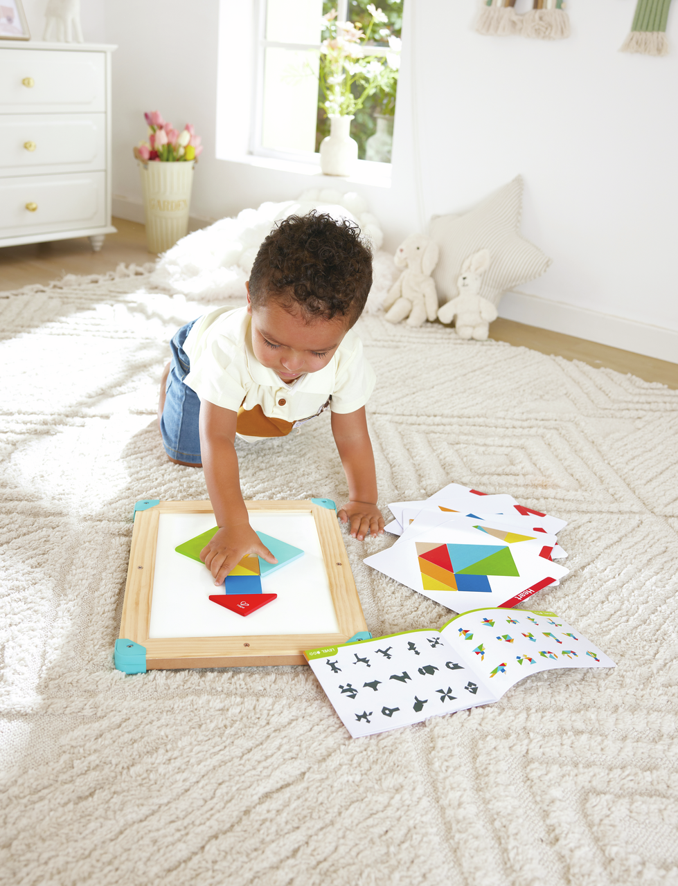 Laberinto Espacial y Tablero de Tangram Laberinto Espacial y Tablero de Tangram